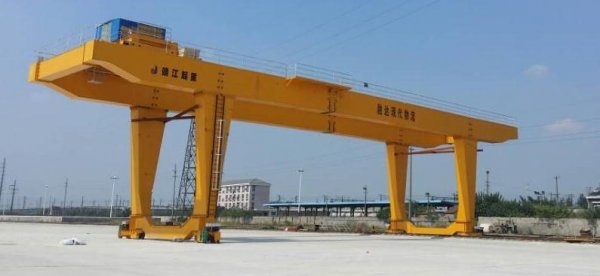 欲延長(zhǎng)門(mén)式起重機(jī)使用壽命 應(yīng)降低不良影響
