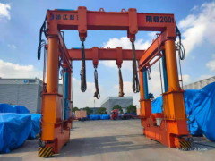 浙江運(yùn)達(dá)風(fēng)電客戶為何需要采購(gòu)200噸液壓龍門吊？