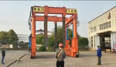 軌道式與移動式液壓龍門吊有何不同之處？