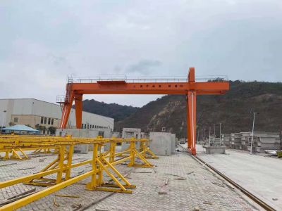雙梁龍門吊的設(shè)計優(yōu)勢有哪些？
